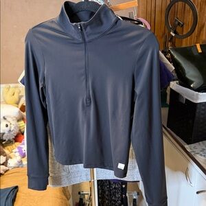 Vuori crop quarter zip